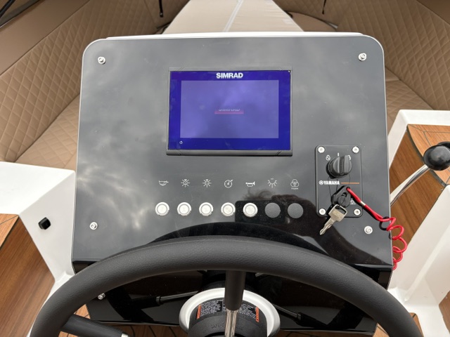 Nieuw op voorraad! Corsiva 650 Tender Beigegrijs met Yamaha F70 - Afbeelding 17