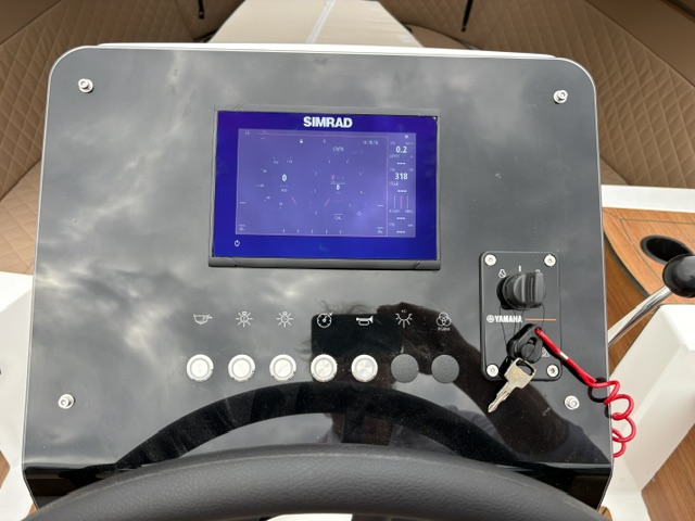 Nieuw op voorraad! Corsiva 650 Tender Beigegrijs met Yamaha F70 - Afbeelding 18